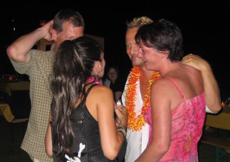 Party 301b.jpg   22kb   26.03.2021 22:26:10